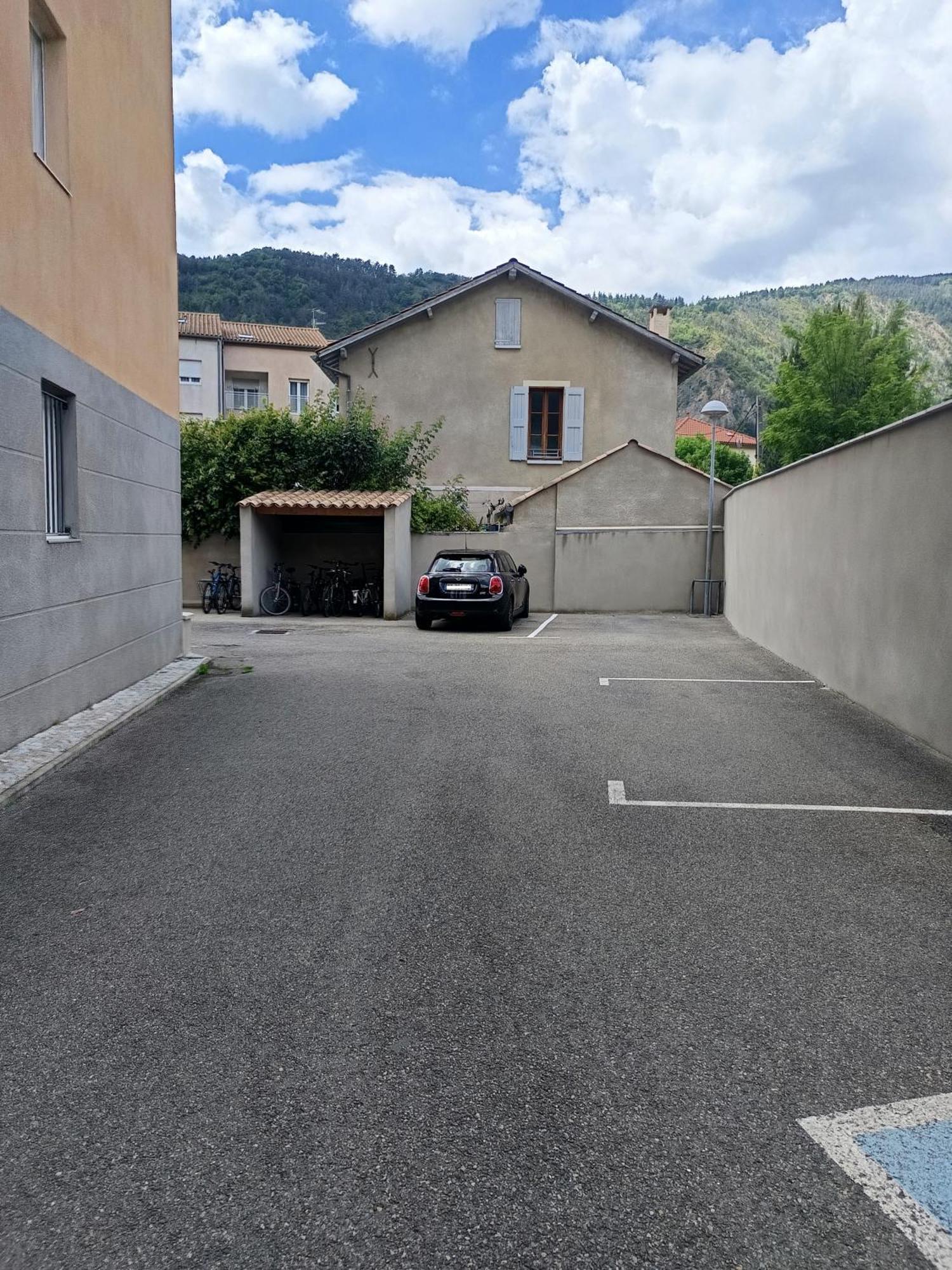 Detente En Provence Apartment *